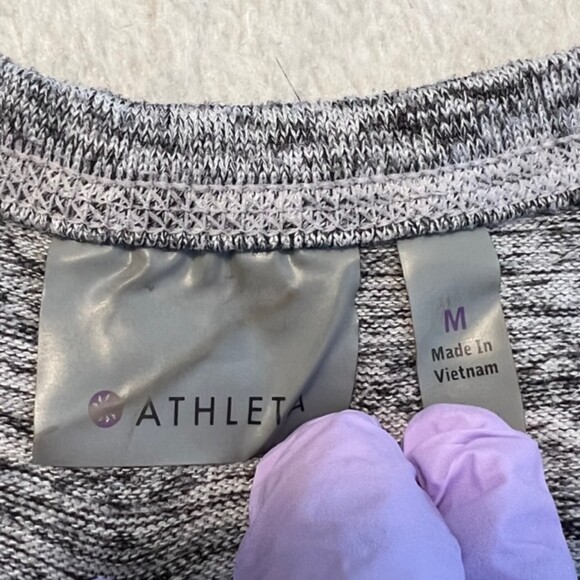 ATHLETA No Sweatin' It Heathered Gray Long Sleeve Top Hi Low Hem Activewear Sz M - Picture 7 of 12